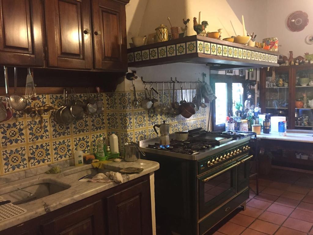 Centro Trekking A Cavallo Monte Brugiana Guest House Massa  Exterior photo